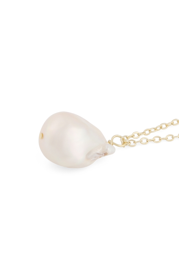 SNÖ of Sweden Florence Pearl Pendant Necklace 45