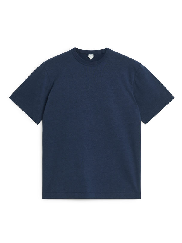 ARKET T-Shirt aus Baumwolle und Leinen Dunkelblau