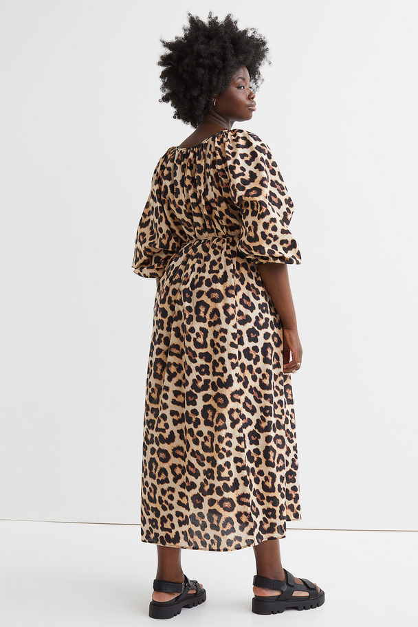 H&M Raglan-sleeved Dress Light Beige/leopard Print