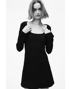 Jerseykleid mit Karree-Ausschnitt Schwarz