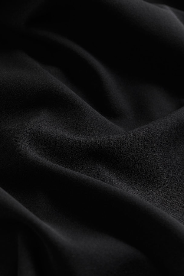 H&M Jerseykleid mit Karree-Ausschnitt Schwarz