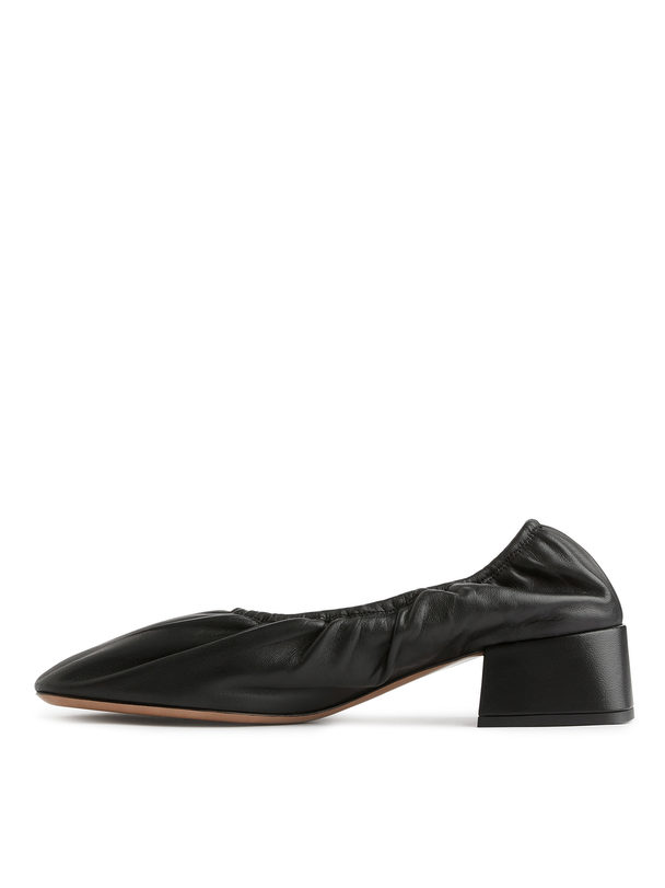 ARKET Ballerina Leather Heels Black