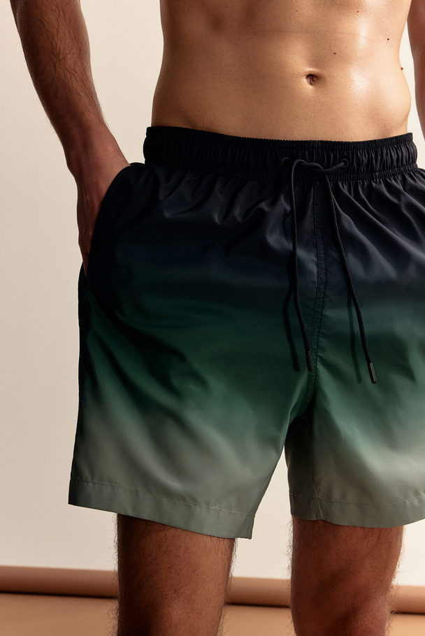 H&M Gemusterte Badeshorts Dunkelgrün/Ombré