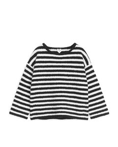 Flauschiger Pullover mit kastiger Passform Schwarz/Weiß
