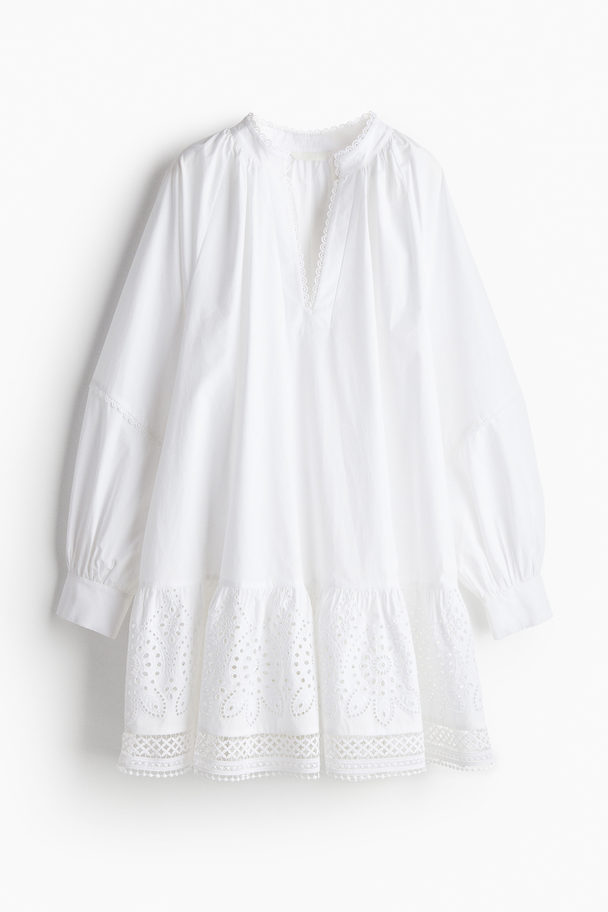 H&M Kleid mit Broderie Anglaise Weiß