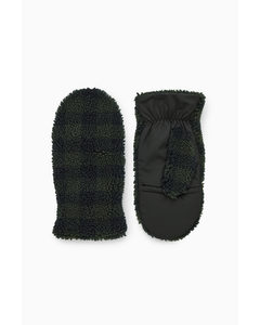 Checked Teddy Mittens Navy / Green