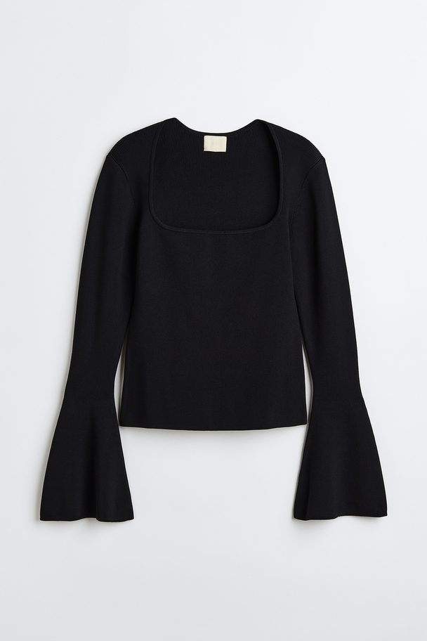 H&M Pullover mit ausgestellten Ärmeln Schwarz