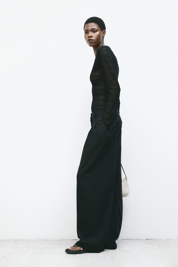 H&M Lace-knit Thong Body Black