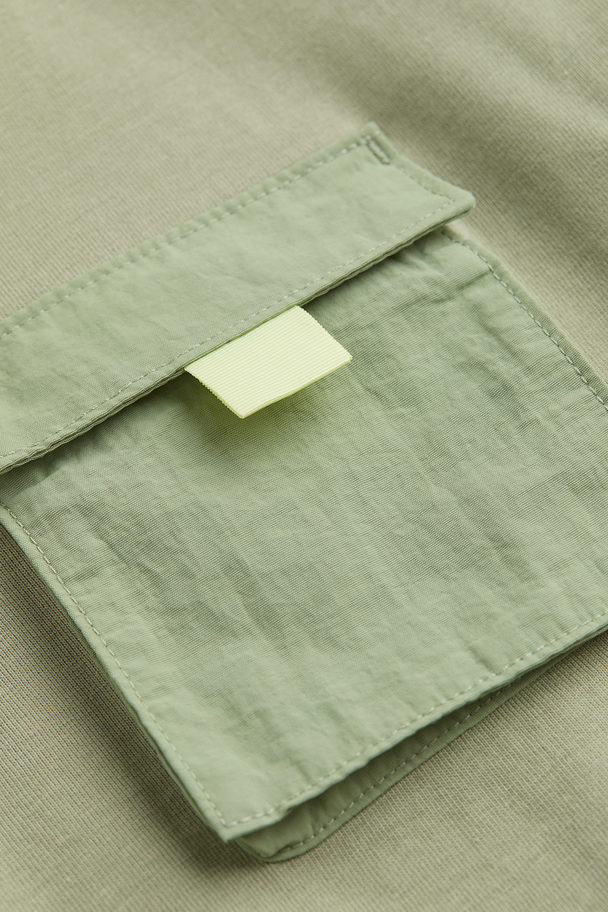H&M Oversized Pocket-detail T-shirt Khaki Green