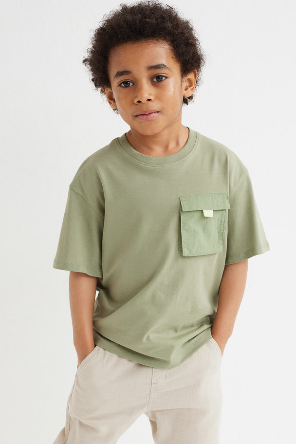H&M Oversized Pocket-detail T-shirt Khaki Green