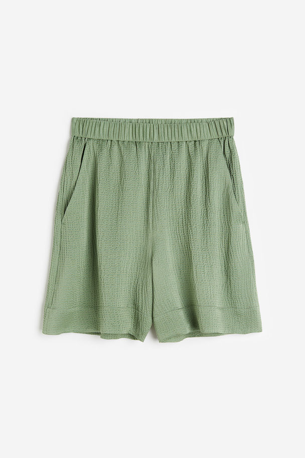 H&M Shorts aus Seidenmischung Grün