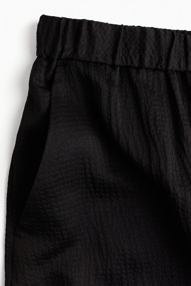 H&M Silk-blend Shorts Black