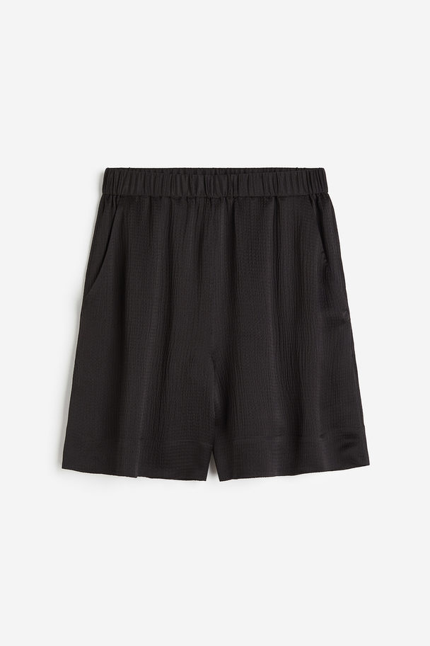 H&M Shorts aus Seidenmischung Schwarz
