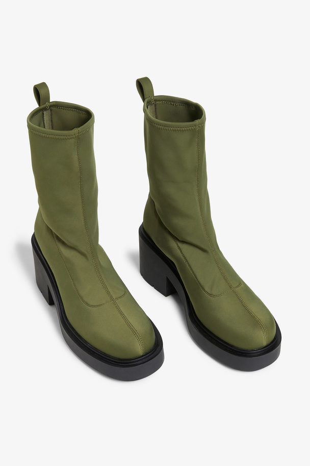 Monki Sock-boots Med Chunky Klack Mörk Khakigrön