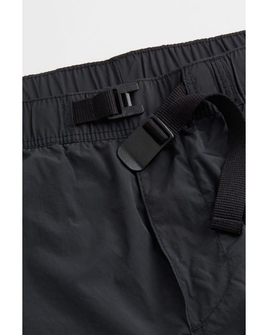 H&M Relaxed Fit Belted Shorts Black