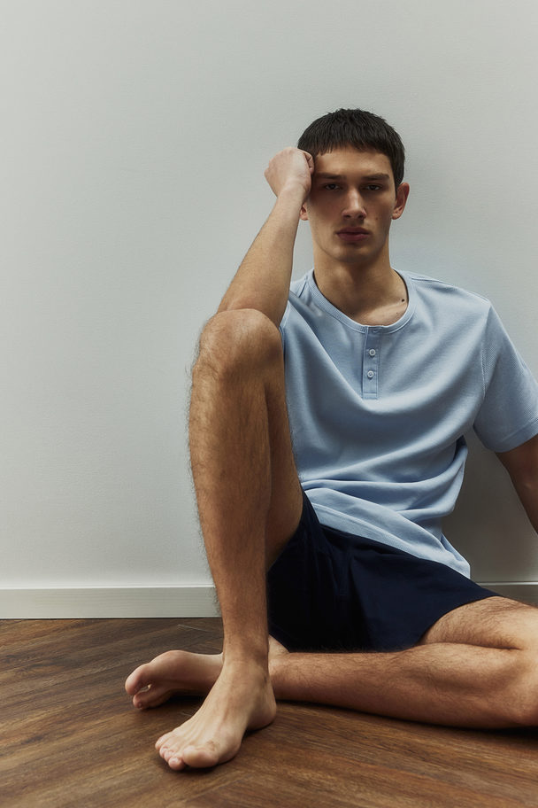 H&M Schlafshirt und Shorts Hellblau