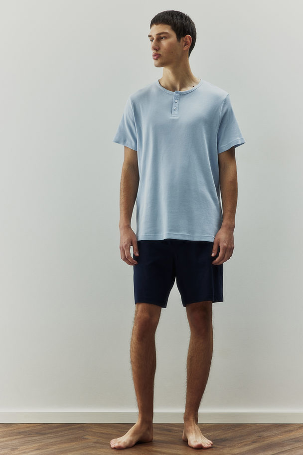 H&M Schlafshirt und Shorts Hellblau