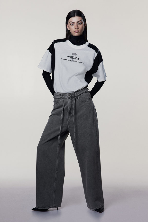 H&M 90s Baggy Regular Jeans Grau