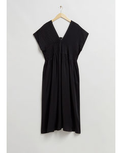 Pleated Midi Dress Black