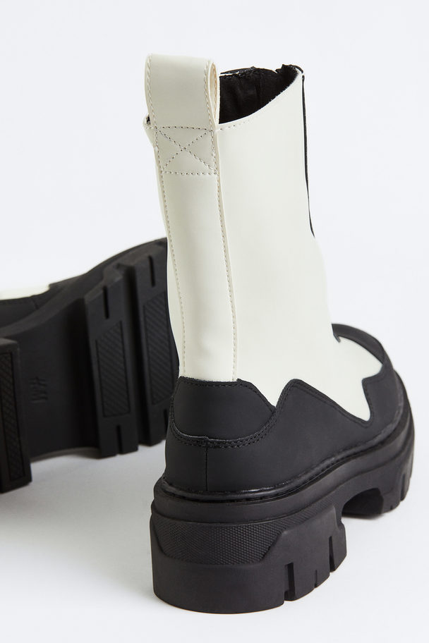H&M Chunky Boots mit Zipper