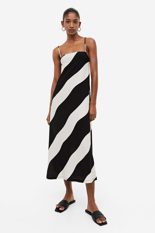 H&M Textured Strappy Dress Black/striped