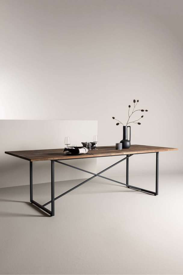 Venture Home Padang Dining Table