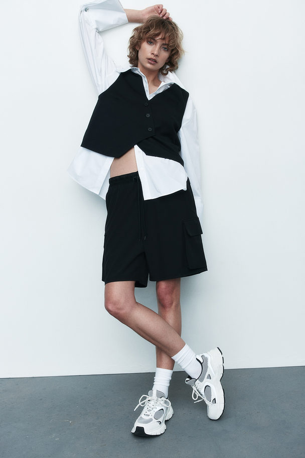 H&M Dressvest Med Asymmetrisk Front Sort