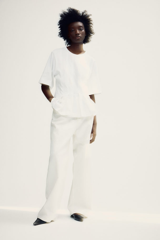 H&M Tailliertes T-Shirt Weiß