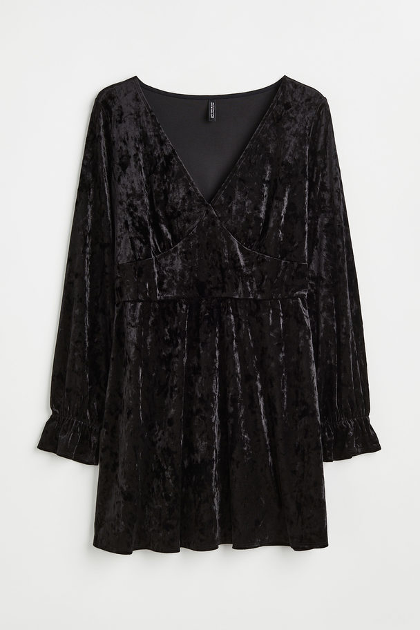 H&M H&M+ Kleid aus Crash-Velours Schwarz
