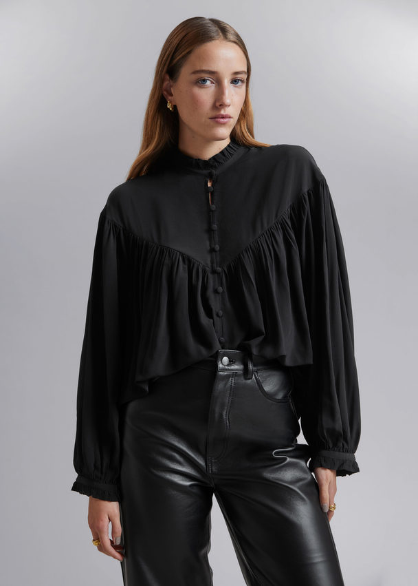 & Other Stories Oversized Blouse Met Ruches Zwart