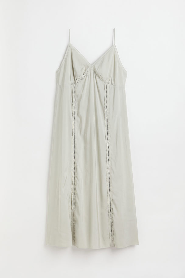 H&M Kleid mit Bindedetail Salbeigrün