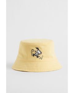 Reversible Bucket Hat Yellow/snoopy