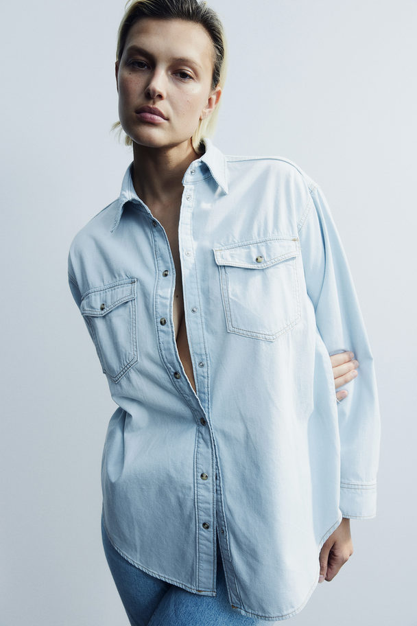 H&M Jeansskjorta Blek Denimblå