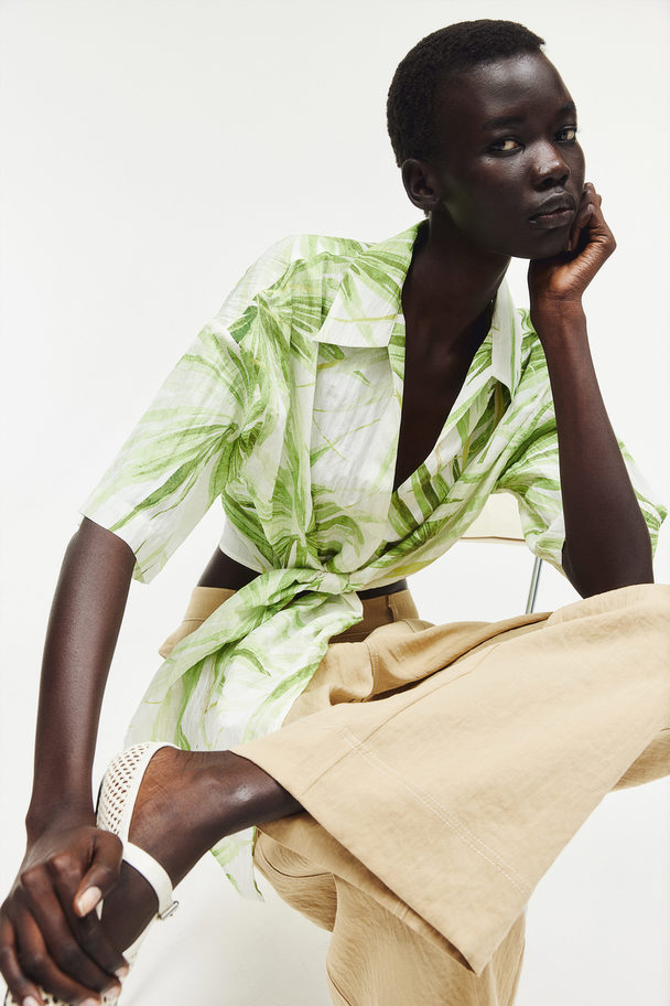 H&M Bluse Med Bindedetalje Hvid/palmeblade