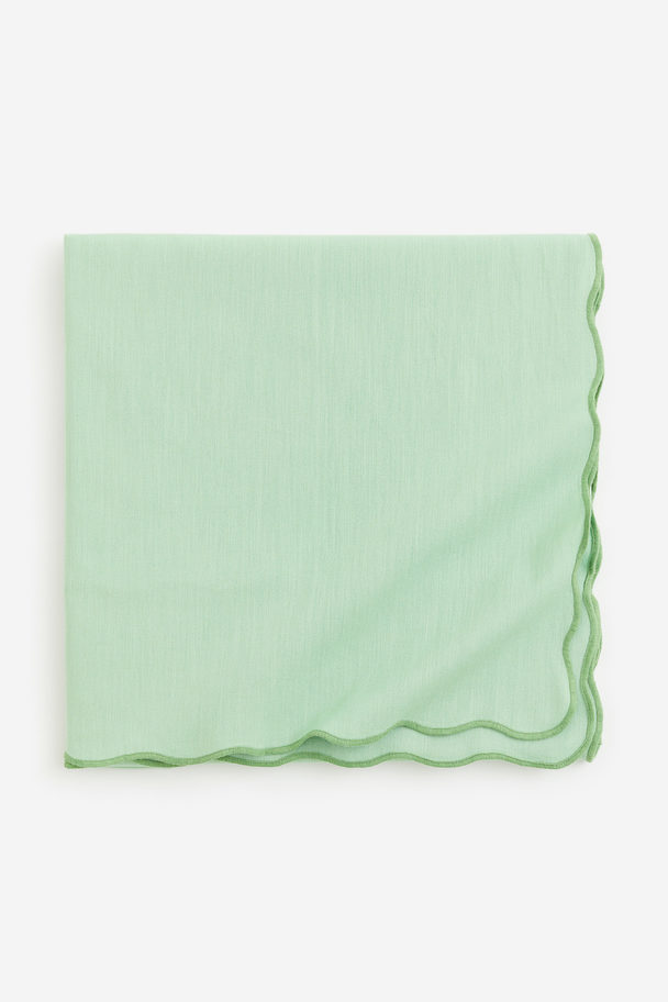 H&M HOME Scallop-edged Tablecloth Light Green