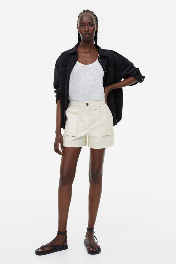 H&M Cargo Shorts Cream
