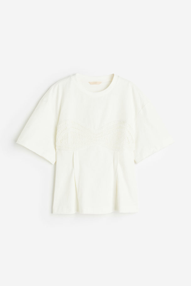 H&M T-Shirt mit Detail im Häkellook Weiß