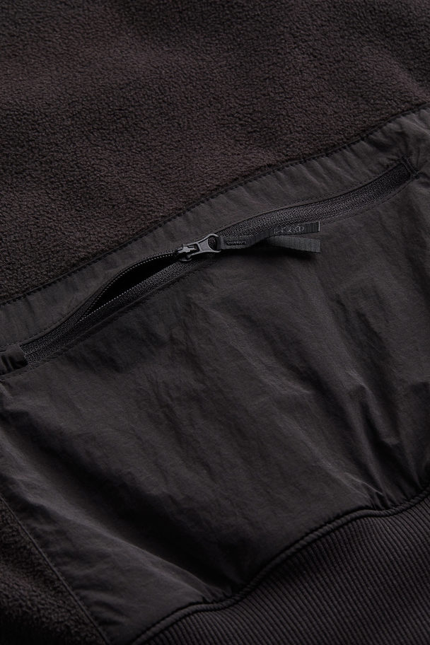 H&M Pocket-detail Fleece Sweatshirt Black