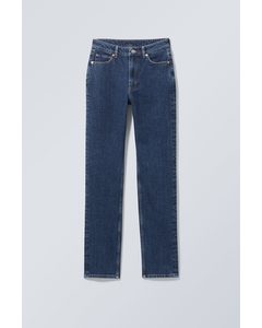 Jeans Smooth mit schmaler Passform und hohem Bund Edles Blau