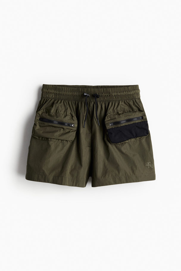 H&M Water-repellent Hiking Shorts Khaki Green