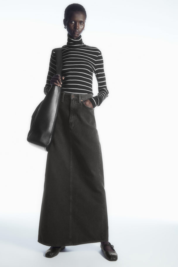 COS Merino Wool Turtleneck Top Black / White / Striped