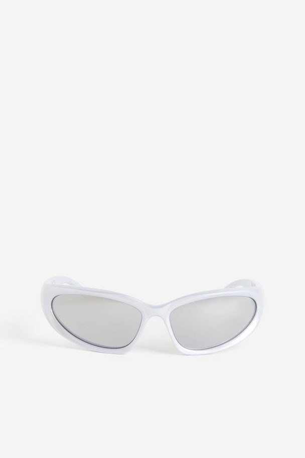 H&M Sportive Sonnenbrille Silberfarben