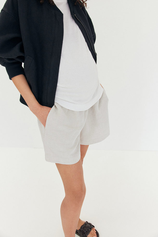 H&M MAMA Shorts aus Leinenmix Hellbeige