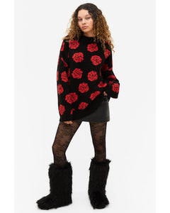 Blød Afslappet Striksweater Sort Med Røde Roser