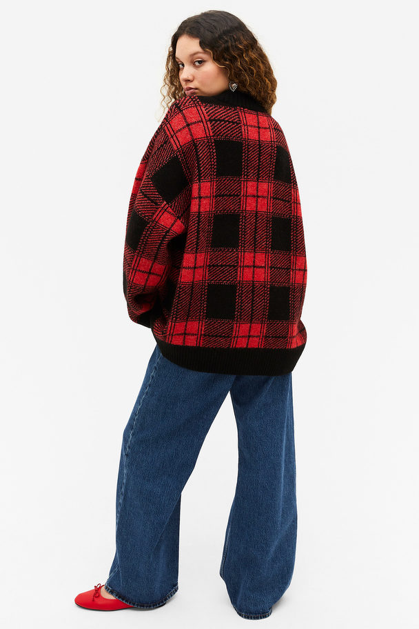 Monki Relaxed Soft Knit Sweater Red & Black Checks