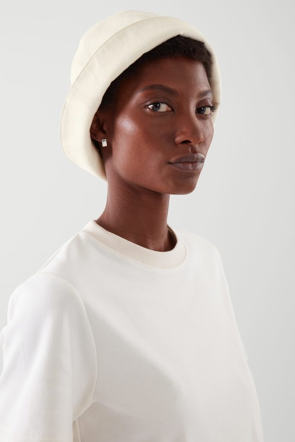 COS Bucket Hat Off-white