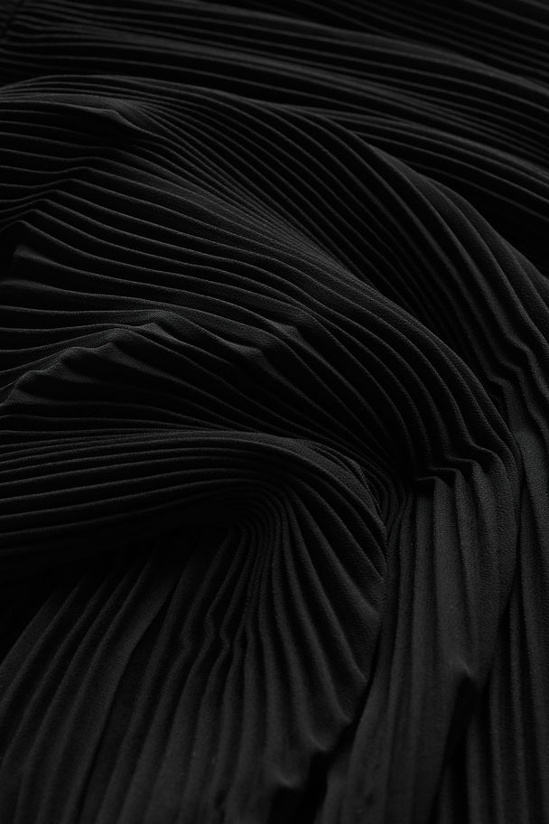 H&M Tie-detail Pleated Dress Black