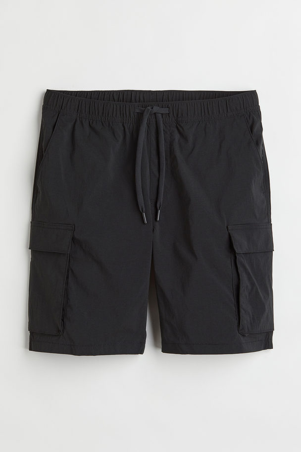 H&M Regular Fit Nylon Cargo Shorts Black