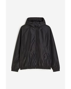 Windjacke in Regular Fit Schwarz