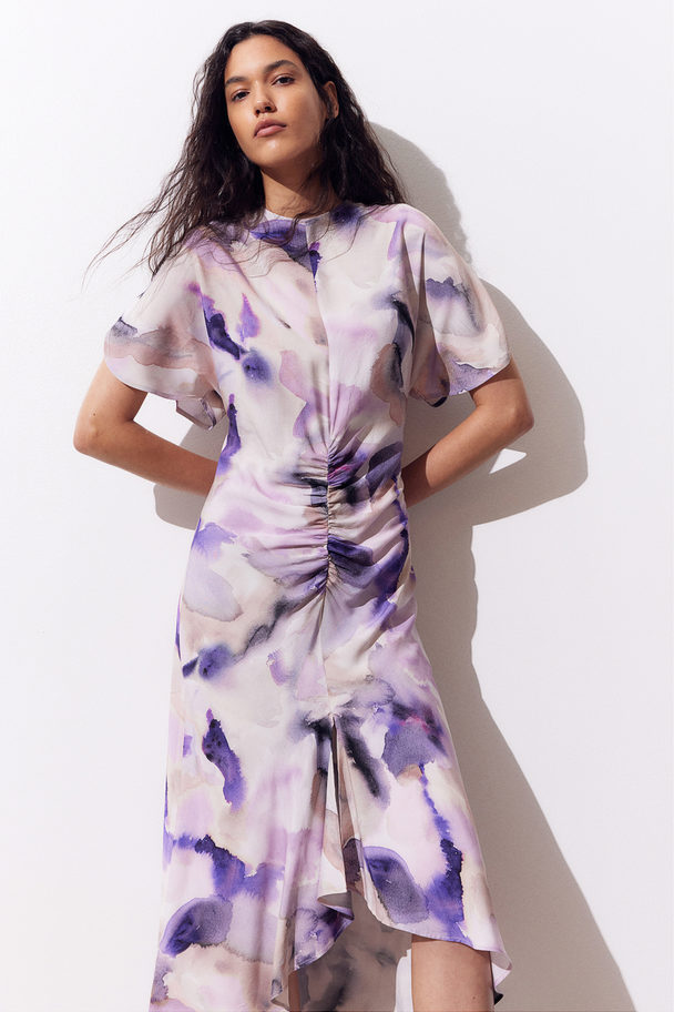 H&M Kleid mit geschlitzten Ärmeln Weiß/Gemustert